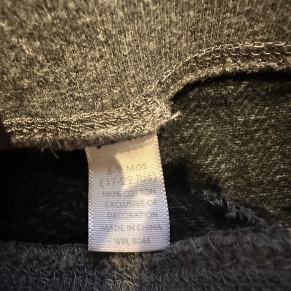 Baby 6-9 month lot, PJ and pants - Picture 4 of 8